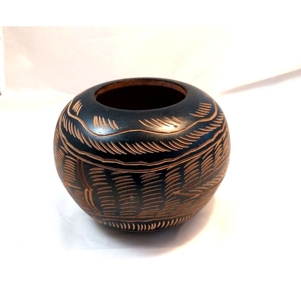 Vintage Hand Carved & Painted Mexican Wood Bowl Folk Art 7”x5.5” - Picture 4 of 7